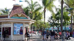 ديزني ترفع أسعار تذاكر منتزهاتها الحرة