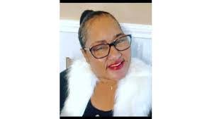 Rene Hatch's Instagram, Twitter & Facebook