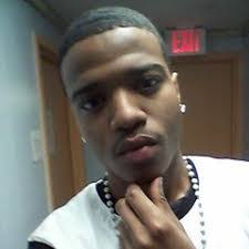 Justin Pelfrey's Instagram, Twitter & Facebook