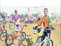 Cara bawa basikal naik ktm komuter. 2 Budak Ini Tak Pernah Siap Kerja Sekolah Hanya Tahu Berlumba Dan Ubah Suai Basikal Sehinggalah Inilah Kisahku Gps Bestari