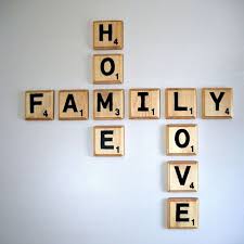 Top 12 Diy Giant Wall Scrabble Ideas For Best Home Decoration Dexorate En 2020 Art Mural De Scrabble Artisanat De Carres De Scrabble