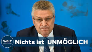 The youtube community became totally fixated on the false prophet, qanon. Us Prasident Wird Gegrillt Bei Verschworungstheorien Von Qanon Wird Trump Plotzlich Schmallippig Youtube