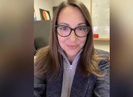 We would like to give a huge welcome to Michelle Dayton who has joined us  as our new Manager of Business Systems Analysis here at the corporate  office in Chicago!