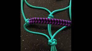 Step by step instructions for two different styles of noseband.use around 12 feet of 550 paracord for a. 2 Paracord Horse Halter Nosebands 2 Different Simple Weave Fishtail Nosebands Youtube