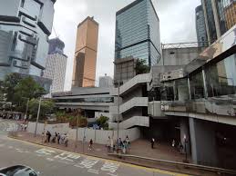 內地網民評香港成為「國際金融遺址」 吳永嘉問：可否要求刪帖？