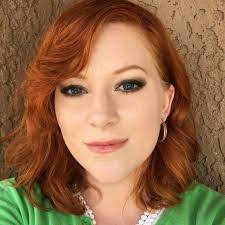 Rachelle Wells's Instagram, Twitter & Facebook