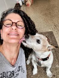 i magically have a 20/20 vision whenever i see beauties even from afar