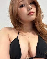 Hyoon bikini