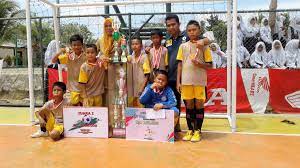 Oleh gadekdiposting pada 8 agustus 2021. Kementerian Agama Provinsi Kepulauan Bangka Belitung Tim Futsal Madinmas Sungailiat Boyong Piala Bergilir Tingkat Sd Mi Turnamen Futsal Hut Mtsn 1 Bangka Ke 28