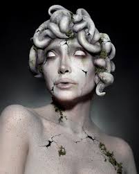 𝕸𝖊𝖉𝖚𝖘𝖆 🐍 ⠀⠀⠀⠀⠀⠀⠀⠀⠀ ⠀⠀⠀⠀⠀⠀⠀⠀⠀ Products used: @mehronmakeup cream  blend sticks (black, white) & paradise makeup aq (black, white)  @blendbunnycosmetics Forget Me Not palette (together, in the plan, room  service) & Machina palette (