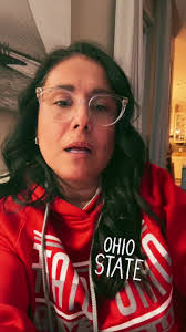 Claudia Birch's Instagram, Twitter & Facebook