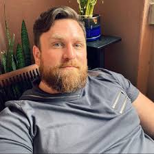 Owen Gonzalez (@OwenGon67338151)