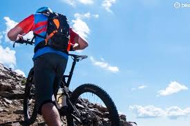 The camelbak, and hydration systems like it, mitigate the need to pull anything out, or even stop on the hike, with its easy to access tube and bite valve. Camelbak Mule Lr 15 Hydration Pack Review Bikeradar
