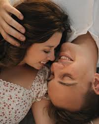 Tali + Evan • • • • • My fall calendar is filling up quick, send me a  message to book your session! 🌼