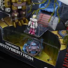 Find the exact moment in a tv show, movie, or music video you want to share. Quintesson Pit Of Judgement Exclusive Transformers War For Cybertron Earthrise Chapter