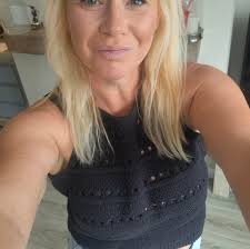 Looking for a team for 2 boys, age 11, year 7 in september. Played since  under 7's