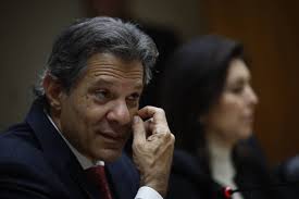 IOF: Governo não tem problema em corrigir rota, diz Haddad