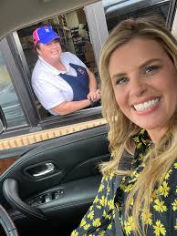 The warmest welcome and an icy treat!! 🍦🍦🍦 Love running into viewers!  Pulled up to Braums in Lake Worth and got the sweetest hello yesterday from  Good Day Fox 4 viewer Sarah