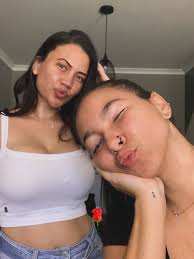 APT. 😜 My ear worm DC: @felixbrngs @niel_qtxx