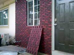Real brick siding sometimes called solid brick masonry, is often heavier and less able to insulate your home as a brick veneer siding. Solid Brick Vs Brick Veneer Costs Installation And Benefits