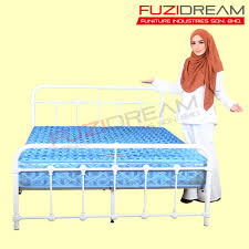 Rekaan moden, elegan dan mewah dengan pelbagai konsep. Katil Besi Queen Pegawai Asrama Pembekal Tilam Asrama