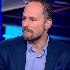 Chris Meek's Instagram, Twitter & Facebook