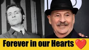 Mike Pinder Passes Away: Unveiling the Cause of Death of the Legendary  Musician, Life, Net Worth