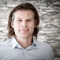 Michael Baetz's Instagram, Twitter & Facebook