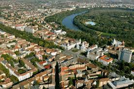 Restructurare MasivÄƒ La PrimÄƒria Arad Isi Reduce Organigrama Cu 360 Din Cele 1 150 De Posturi Vor Fi ConcediaÈ›i 123 De AngajaÈ›i Economie AnualÄƒ De 10 Milioane Lei