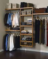 La realizzazione delle due antine con chiusura persianata è necessaria per impedire la formazione di condensa e umidità all'interno dell'armadio. Cabina Armadio Fai Da Te Idee Semplici Ed Economiche Mondodesign It