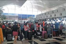 Selain bandara kualanamu di sumatera utara ternyata memiliki beberapa bandar udara lainnya yang jarang terekspos. Penumpang Di Bandara Kualanamu Medan Meningkat 2 Persen Gosumut Com