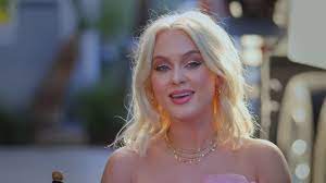 As a child zara took part in a theatrical version of sound of music at the göta lejon theatre in stockholm, playing the part of marta. Zara Larsson Lepaskan Single Invisible Untuk Film Animasi Klaus Creative Disc
