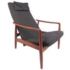 Sculptural high back lounge chair by warren platner for knoll. Scandinavian Modern Teak High Back Lounge Chair For Sale At 1stdibs