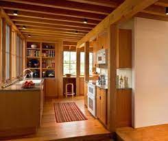 Kamu bisa menikmati indahnya danau dari atas rumahmu. Architecture Wood House Design House Design Modern Cabin