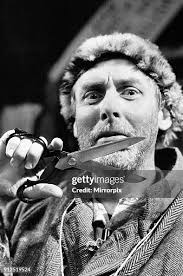 87 Ron Milligan Photos & High Res Pictures