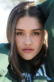 NUMBER: 174 Character: Eduardo Hernandez Portrayed by: A Martinez  (2015-2017, 2020) Duration: 2015-2017, 2020 Status: Living in Mexico  Romances: Adrianna Hernandez Eve Donovan Kate Roberts Parents: Siblings:  Gabriel Hernandez Hilda Hernandez (sister-in ...