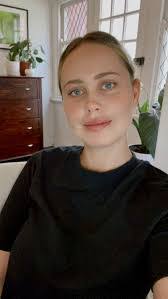 Monica Hildreth's Instagram, Twitter & Facebook