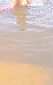 Srilankan village girl bathing natural tank.srilankan outside sex.asian sexy  girl bath time.sexy video