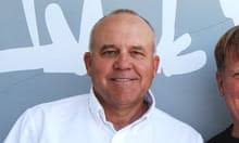 Sold-out farm shops, smuggled deliveries and safety warnings: US battle  over raw milk grows