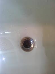 Drain flanges come in many different finishes and have a variety of stopper options for filling the tub. Bathtub Drain Flange Not Removable Terry Love Plumbing Advice Remodel Diy Professional Forum