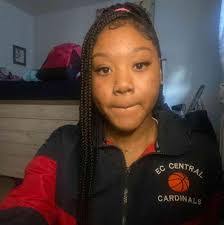 Dennis Pullen's Instagram, Twitter & Facebook