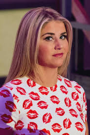 ) in pfäffikon, schweiz geboren. Beatrice Egli Starportrat News Bilder Gala De