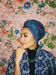 After morning celebrations worshipers return home and continue festivities with their loved ones, neighbors and friends. Pop Singer Yuna S Fashionable Eid Al Fitr Celebration In Malaysia Vogue