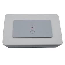 It looks like huawei e960 3g router, but it has external antenna connector. Huawei E960 3g Wireless Router Global Sources