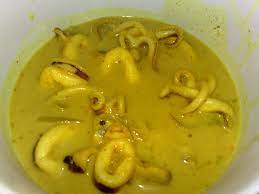 Sebetulnya kalau mahu menyediakan masak lemak yang sedap, kita perlu menggunakan santan segar yang pekat. Sotong Masak Lemak Cili Padi Resepi Masakan Malaysia