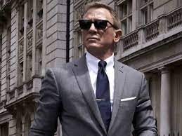 Jun 19, 2021 · daniel craig's personal trainer simon waterson has shared interesting details about james bond star's incredible fitness. Daniel Craig Explains Why He Returned As James Bond For One Last Time In No Time To Die English Movie News Times Of India