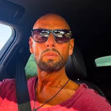 Forrest Dickerson's Instagram, Twitter & Facebook