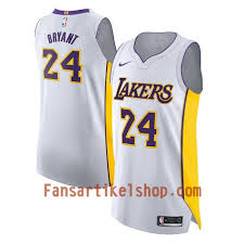 Il 5 luglio 2019 anthony davis si aggrega alla franchigia. Nba Los Angeles Lakers Trikot Kobe Bryant 24 Nike 2017 18 Weiss Swingman Herren