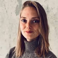 Laura Geisler's Instagram, Twitter & Facebook