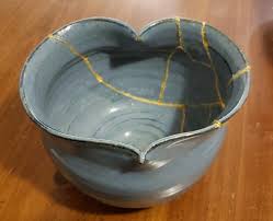 Sidewalk kintsukuroi expands on the traditional japanese art of kintsukuroi (to repair with gold; performed on ceramics) taking it, literally, out into the streets. Diy Japanese Kintsugi Pottery Repair Thriftyfun